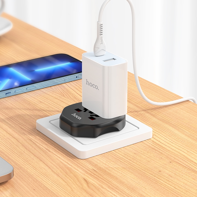 Hoco AC6 Unimpeded Universal Conversion Plug - Imagen 2